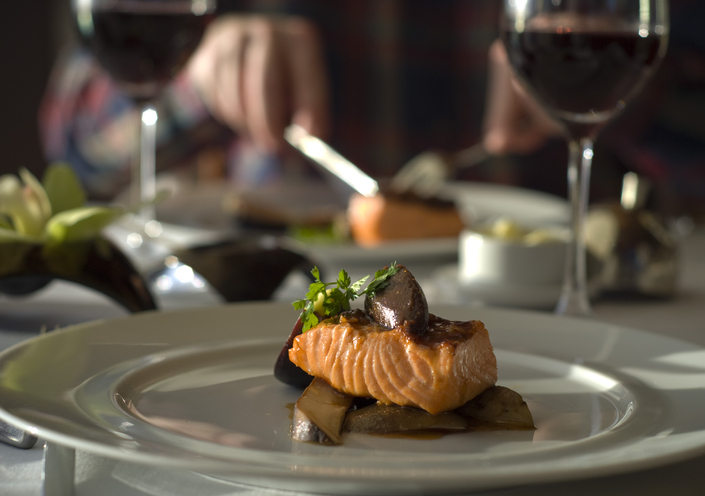 Wein- und Lachsbegleitung Burren Smokehouse